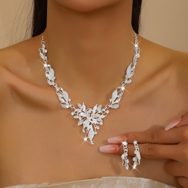 Set de bijuterii din aliaj cu pietre Rhinestone, colier și cercei, lanț în formă de O, stil proaspăt și dulce, primăvara 2025