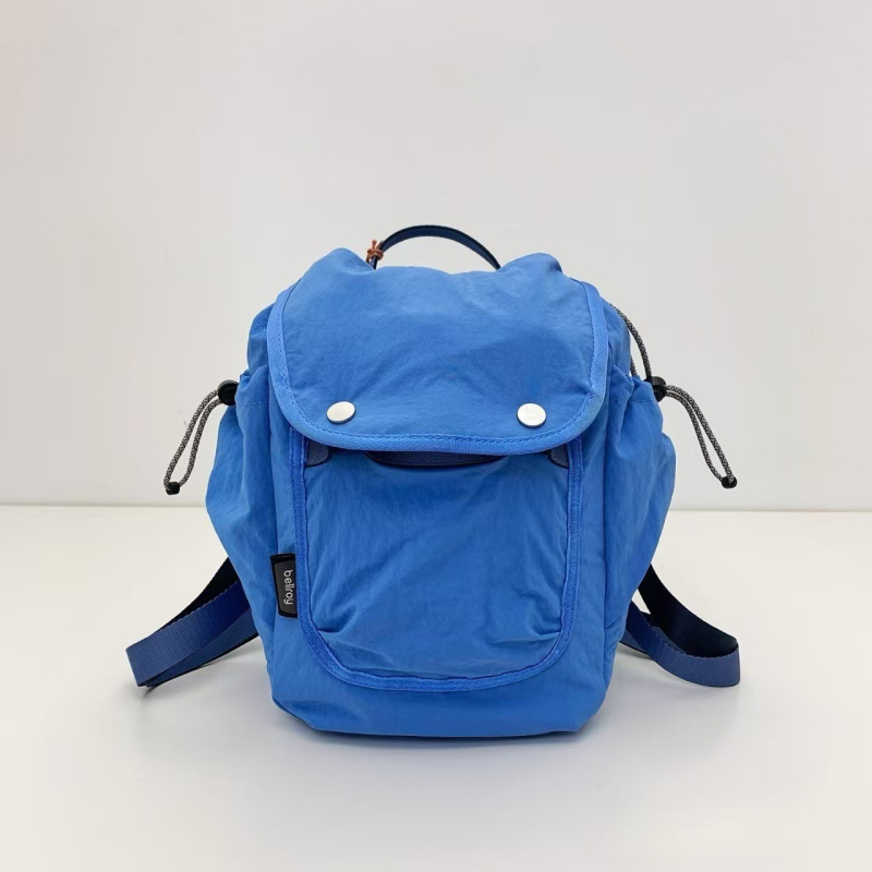 Nylon tote torba, gradski minimalistički stil, vodoravni kvadratni oblik, unutarnji džepovi sa zipom i džep za dokumente, otvoreni gornji dio, izdanje jeseni 2025