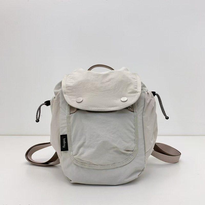 Nylon tote torba, gradski minimalistički stil, vodoravni kvadratni oblik, unutarnji džepovi sa zipom i džep za dokumente, otvoreni gornji dio, izdanje jeseni 2025