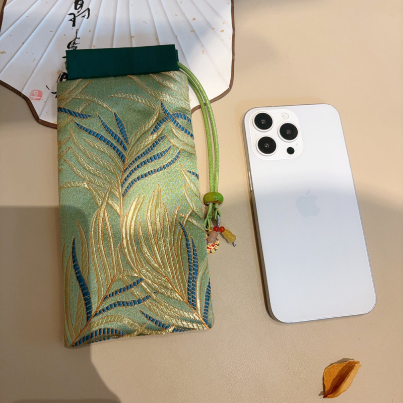 Crossbody mobiltelefon-táska irodalmi-nemzeti stílusban, selyem anyag, húzózárral záródó, poliészter bélés, nőknek