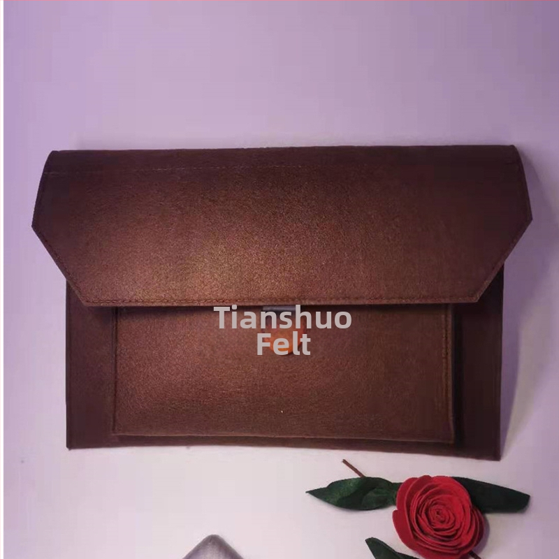 Нетъкан текстилен калъф за таблет и ноутбук с капак, вътрешна подплата, джоб за компютър, мека дръжка – дишащ, износоустойчив и удароустойчив