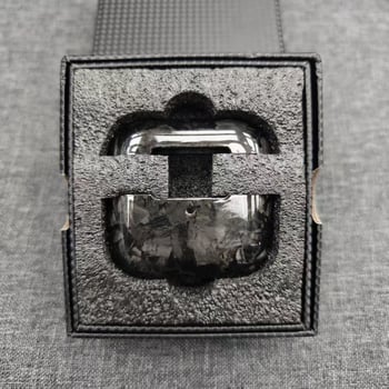 AirPods Pro 3 Кейс — Карбоново влакно, твърд корпус, печат с термопренос, съвместим с Apple