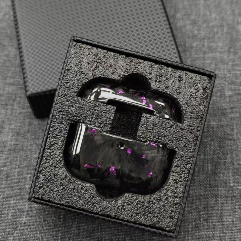 AirPods Pro 3 Кейс — Карбоново влакно, твърд корпус, печат с термопренос, съвместим с Apple