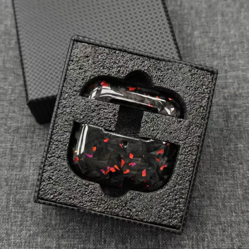 AirPods Pro 3 Кейс — Карбоново влакно, твърд корпус, печат с термопренос, съвместим с Apple