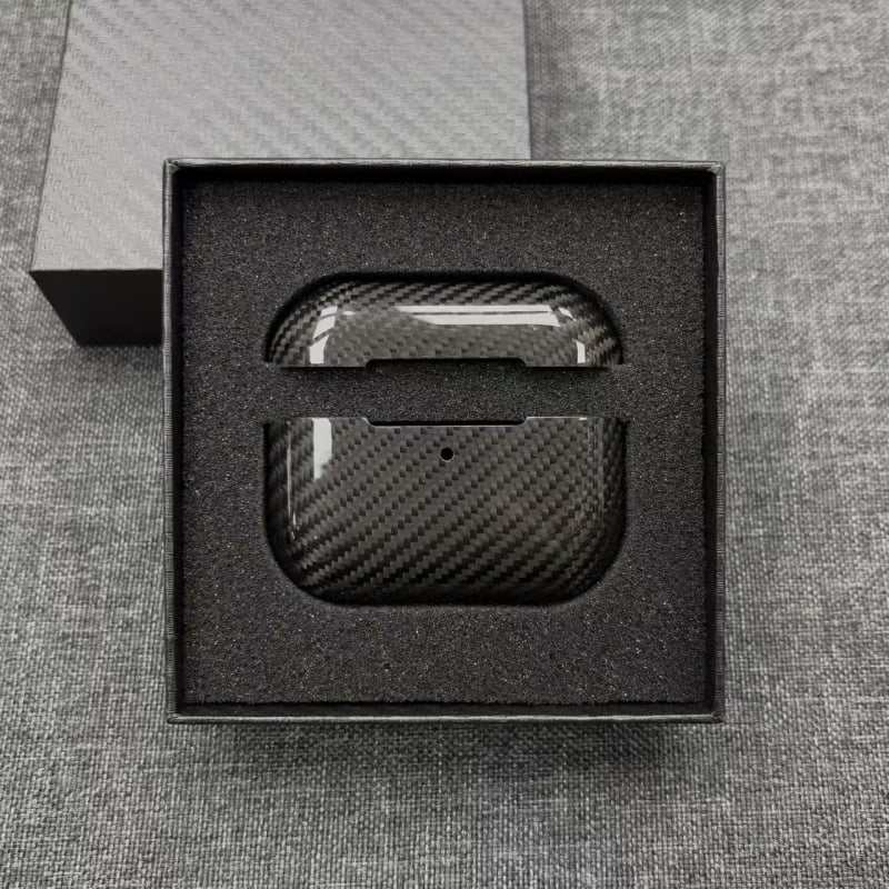 AirPods Pro 3 Кейс — Карбоново влакно, твърд корпус, печат с термопренос, съвместим с Apple