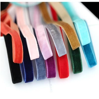 Bársonyszalag, egyoldalas, bolyhos felülettel, poliészter bársony