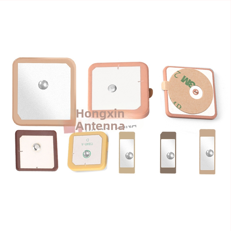 Modul GPS pentru navigație auto cu antenă ceramică încorporată, pasivă, cablu, SWR ≤ 1.8