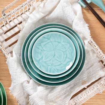 Farfurie de servire Longquan Celadon din porțelan, model floral, formă circulară, stil modern minimalist