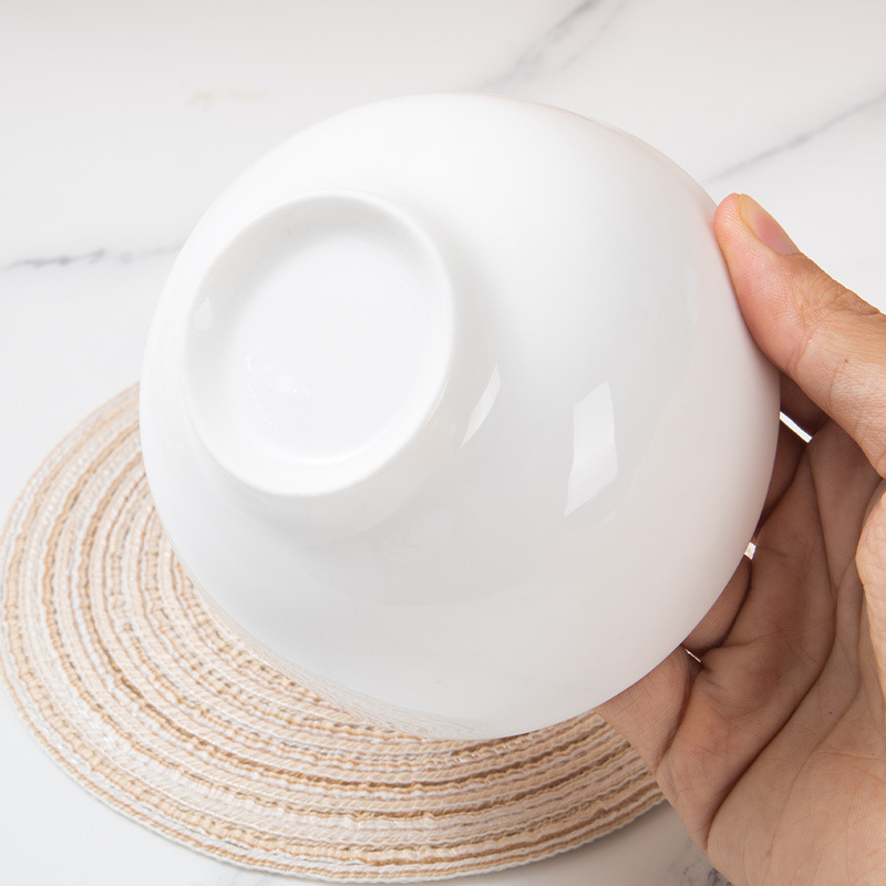 Csontporcelán tálak készlete szállodák és éttermek számára — kör alakú, glazúrt felület, testreszabható