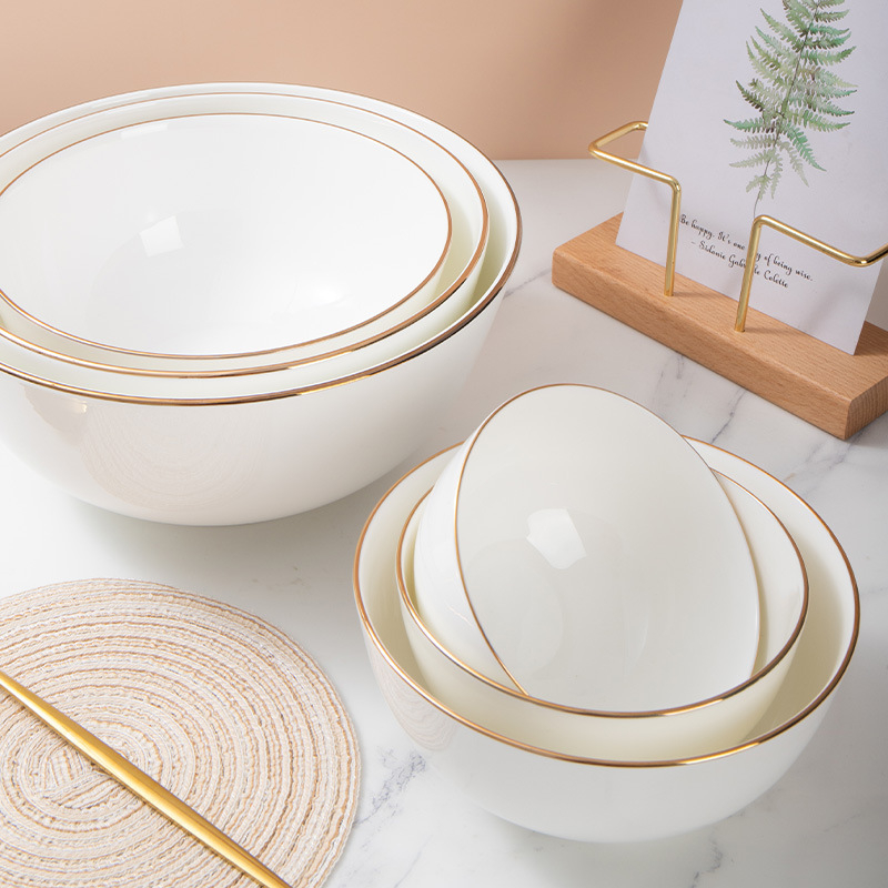 Csontporcelán tálak készlete szállodák és éttermek számára — kör alakú, glazúrt felület, testreszabható