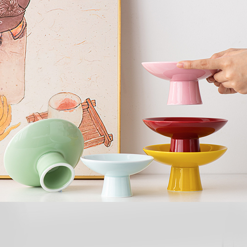 Farfurie de fructe din porțelan cu picior înalt – glazură Celadon, Porcelain Cloud Pavilion