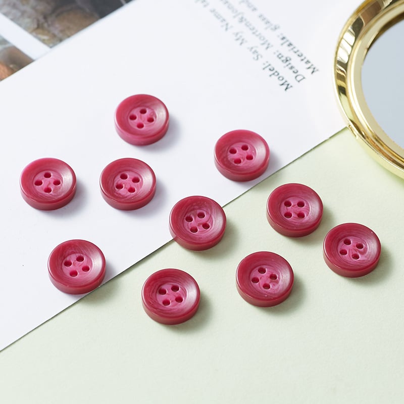 Бутон за риза от смола - екологичен, четири дупки, за ризи, Putenda