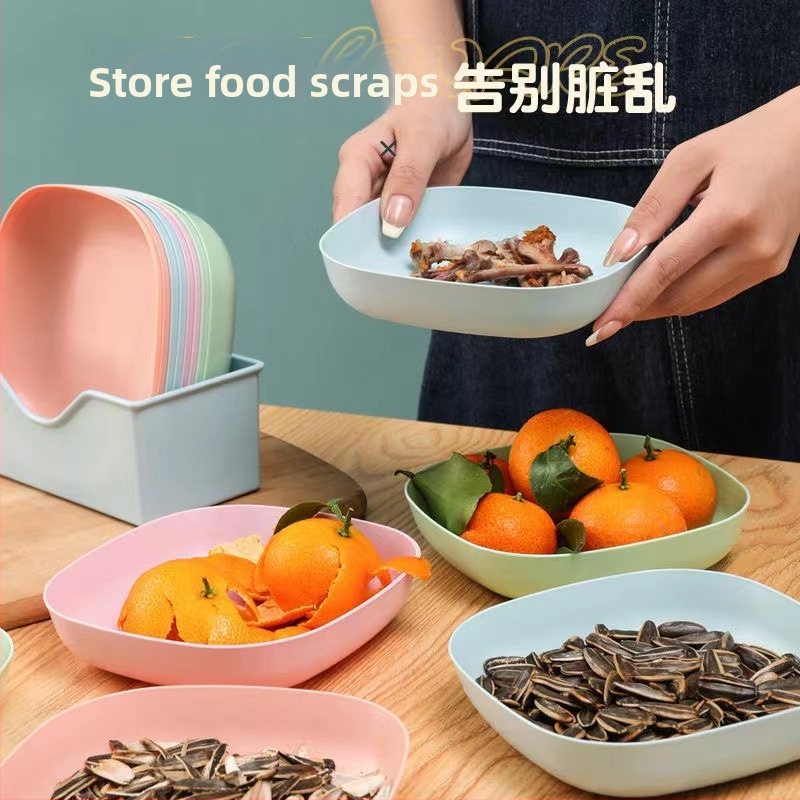 Plastikinė užkandžių lėkštė, netaisyklingos formos, vienodo rašto dizainas, šiuolaikiškas paprastas stilius; tinkama maistui, kavinei ir arbatai