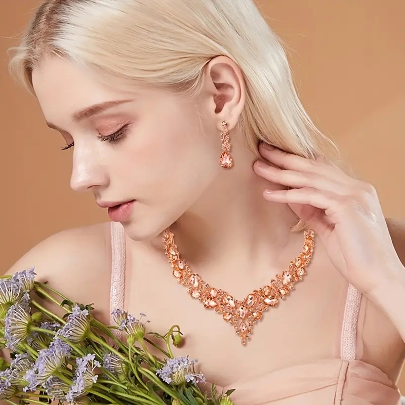 AN056 Colier din aliaj, pandantiv cristal în formă de picătură, lanț cu bile, într-un singur șir