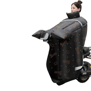 Elektrilise esiklaasi kate – paks plüüsmaterjalist kate, külmavastane ja soe, päikesekaitse kaelale