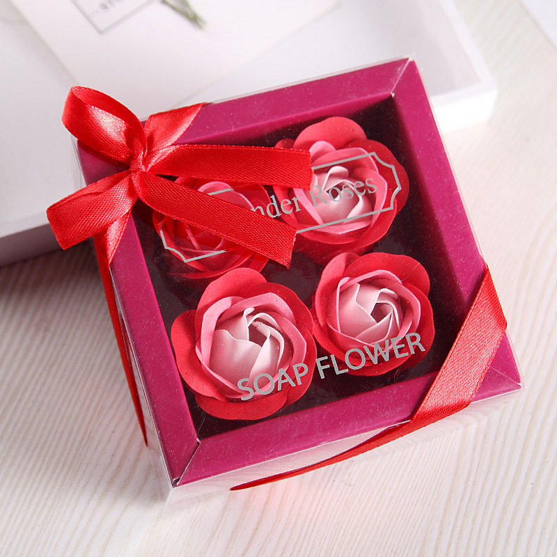 Mydlové kvety v darčekovej krabici, 9 ruží • Materiál: mydlové kvety; Druh: ruža; Balenie: darčeková krabica; Značka: Yuqi; Vhodné príležitosti: narodeniny, Valentín, Deň matiek, Deň detí, Deň žien