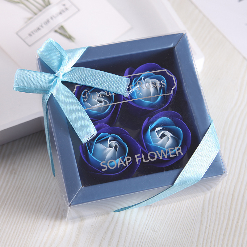 Mydlové kvety v darčekovej krabici, 9 ruží • Materiál: mydlové kvety; Druh: ruža; Balenie: darčeková krabica; Značka: Yuqi; Vhodné príležitosti: narodeniny, Valentín, Deň matiek, Deň detí, Deň žien