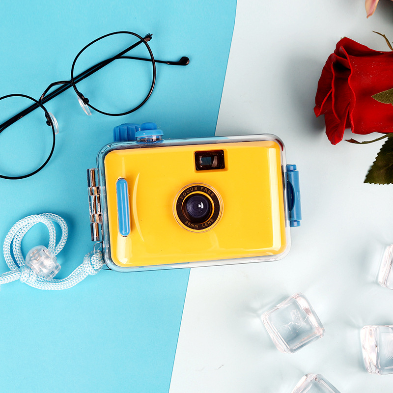 Fool Camera ретро филмова камера, модел 001, поддръжка на 135 филм, корпус от екологично чист пластмаса, заснемане на снимки