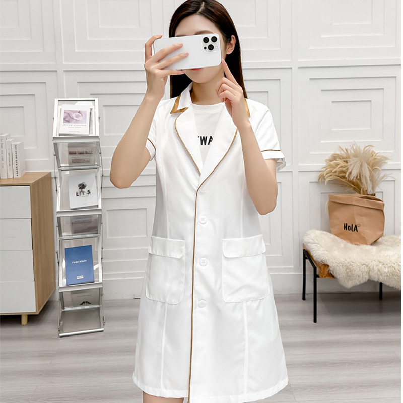 Set Mantie și Pantaloni Croiți pentru personalul salonului de înfrumusețare, poliester ce evacuează umezeala, mâneci 9/10, guler rotund, lungime medie