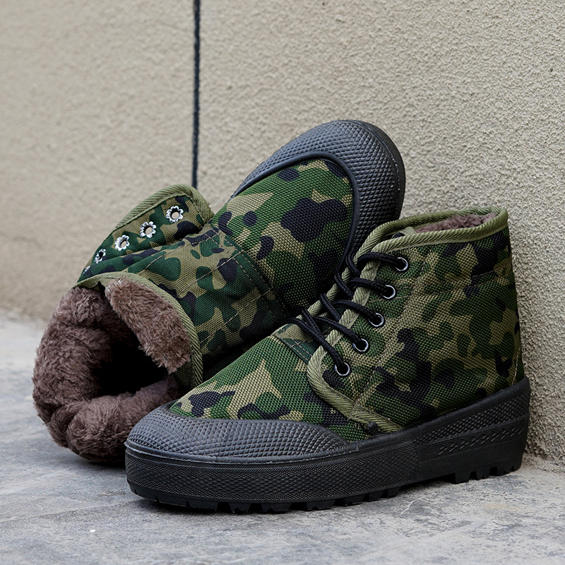 Žieminės aukštos namų šlepetės su fliso pamušalu, kamufliažinis raštas, viršus iš drobės, PVC padas