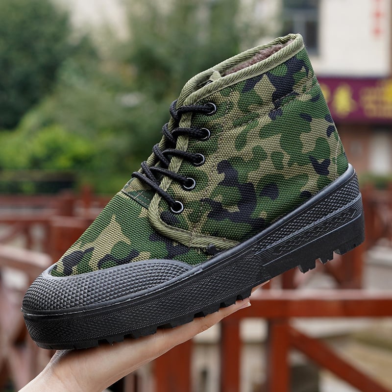 Žieminės aukštos namų šlepetės su fliso pamušalu, kamufliažinis raštas, viršus iš drobės, PVC padas