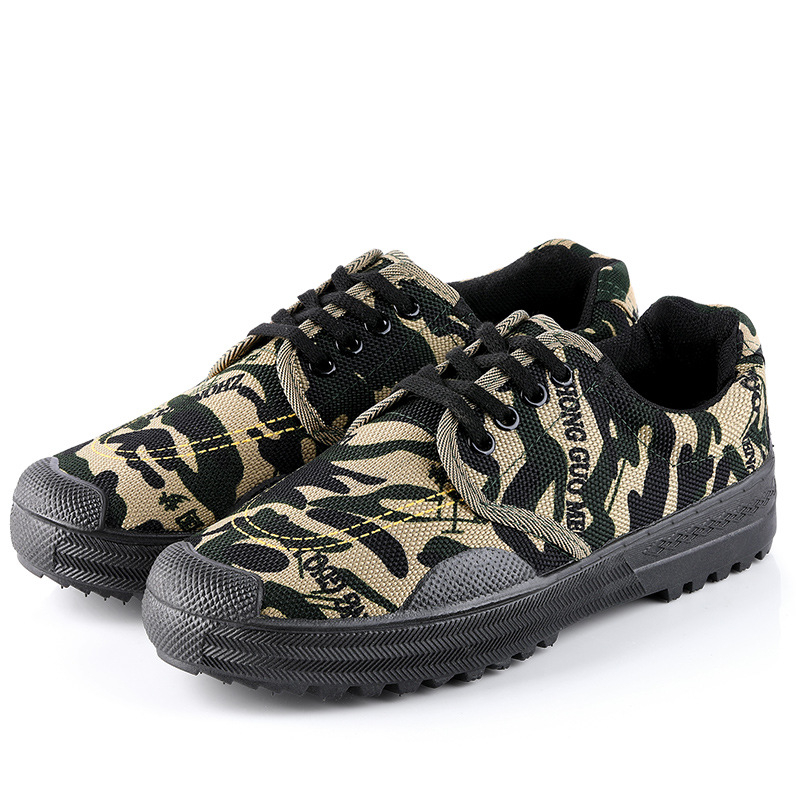 Žieminės aukštos namų šlepetės su fliso pamušalu, kamufliažinis raštas, viršus iš drobės, PVC padas