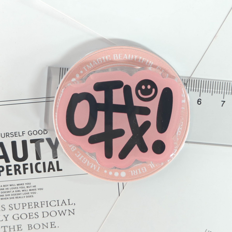 Акрилен настолен държач с магнитно закрепване, модел 01, с разглобяема ръкохватка и въртящ се механизъм, за употреба навън.