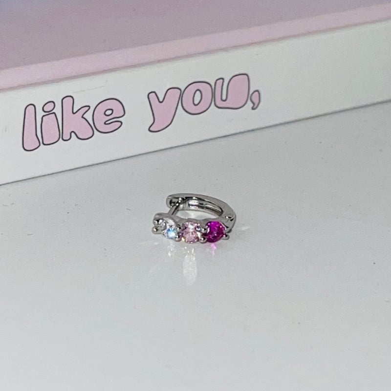 Обеци от титаново стомано с цирконова вставка, елегантен стил, електропокритие (Материал: титаново стомано; Вставка: циркон; Стил: елегантен; Технология: електропокритие)