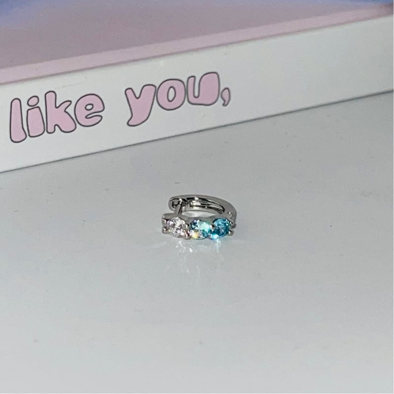 Обеци от титаново стомано с цирконова вставка, елегантен стил, електропокритие (Материал: титаново стомано; Вставка: циркон; Стил: елегантен; Технология: електропокритие)