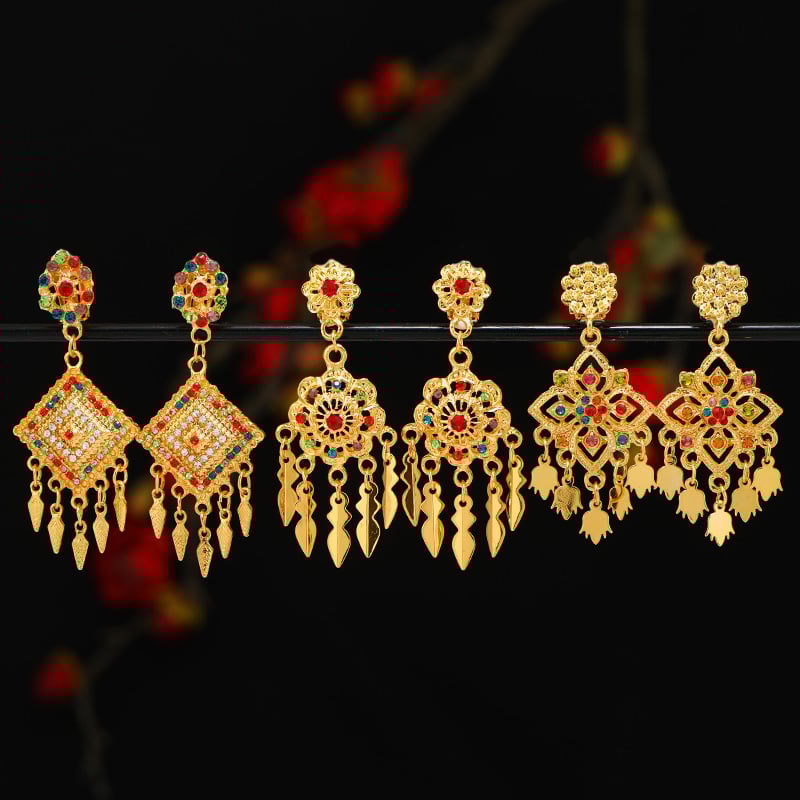 Σκουλαρίκια κλιπς σε εθνοτικό στυλ Ταϊ-Νταϊ, γεωμετρικός σπειροειδής σχεδιασμός, επίχρυσα κράματα