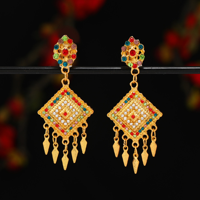 Σκουλαρίκια κλιπς σε εθνοτικό στυλ Ταϊ-Νταϊ, γεωμετρικός σπειροειδής σχεδιασμός, επίχρυσα κράματα