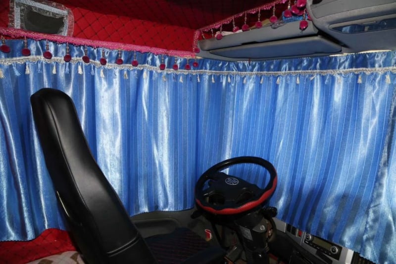 Jingjie завеса за кабина на камиона, плътна непрозрачна материя, висящ монтаж, универсална за камиони