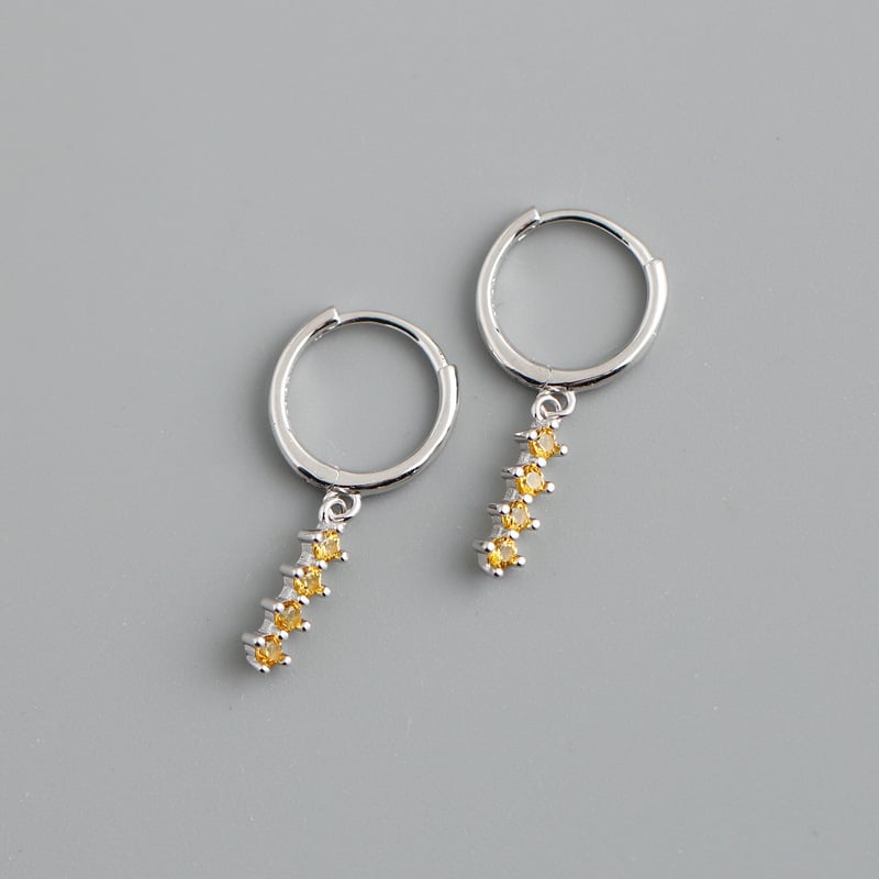 Овеци S925 стерлингово сребро с кръгъл геометричен дизайн и цирконии за жени