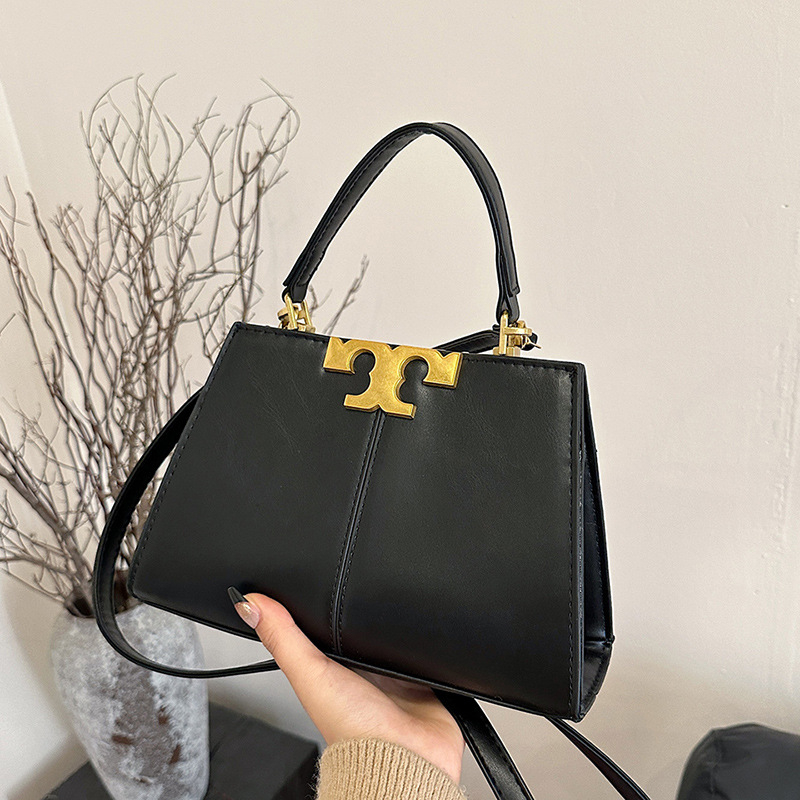 Ženska crossbody torba, vertikalno kvadratnog oblika, PU materijal, magnetska kopča, džep za mobitel, jedna naramenica
