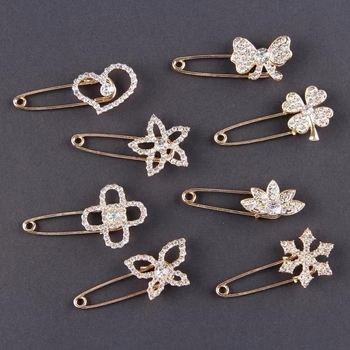 Masnis bross fémötvözetből, strasszokkal, koreai stílusú, gyémánt felületkezelés, derékszorítás