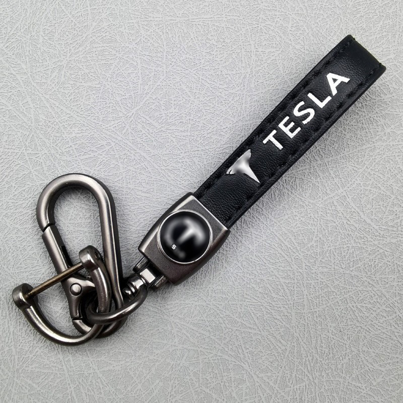 Privjesak za ključeve automobila od kože s logom, minimalistički dizajn, kopča u obliku osmice