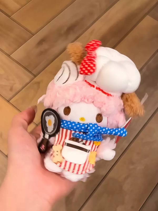 Pandantiv pluș pentru geantă și breloc — miel asistent medical, model animație drăguț, stil proaspăt și dulce (Material: pluș; Model: Kitty/Snoopy/erou din animație; Stil: proaspăt și dulce)