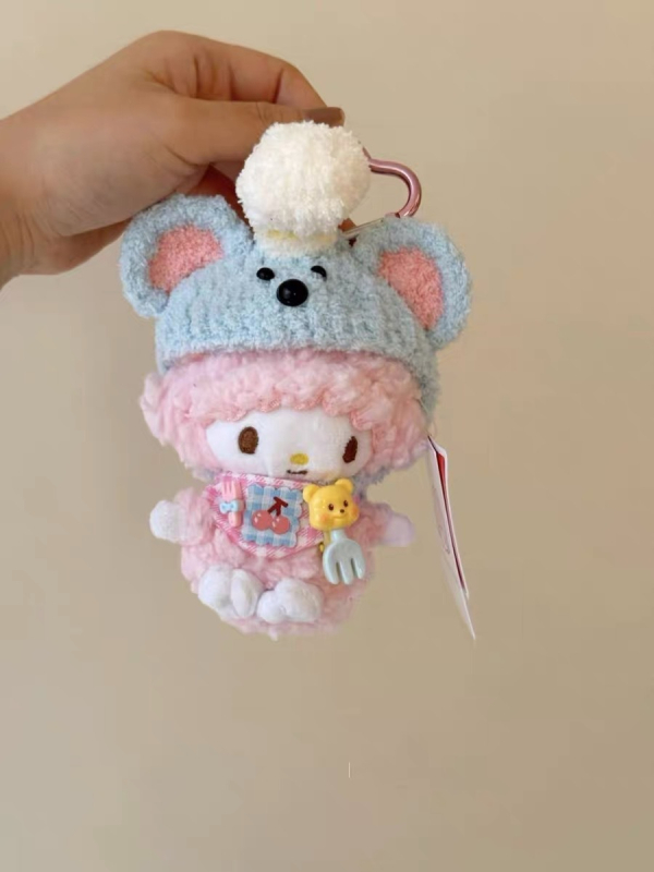 Pandantiv pluș pentru geantă și breloc — miel asistent medical, model animație drăguț, stil proaspăt și dulce (Material: pluș; Model: Kitty/Snoopy/erou din animație; Stil: proaspăt și dulce)