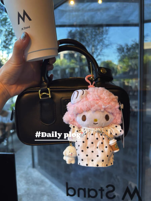 Pandantiv pluș pentru geantă și breloc — miel asistent medical, model animație drăguț, stil proaspăt și dulce (Material: pluș; Model: Kitty/Snoopy/erou din animație; Stil: proaspăt și dulce)