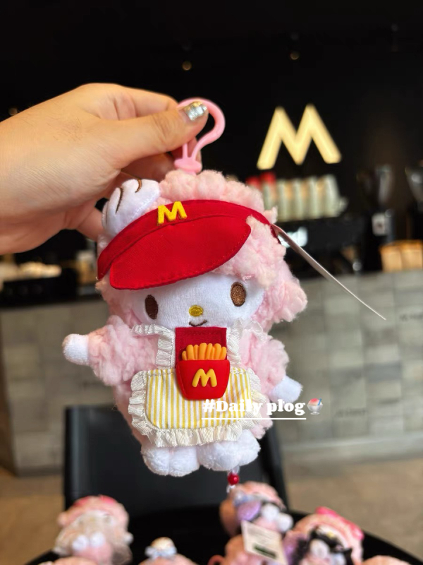 Pandantiv pluș pentru geantă și breloc — miel asistent medical, model animație drăguț, stil proaspăt și dulce (Material: pluș; Model: Kitty/Snoopy/erou din animație; Stil: proaspăt și dulce)