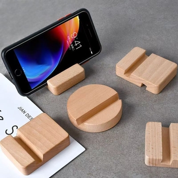 Настолен държач за телефон от бук, минималистичен дизайн, възможност за персонализация