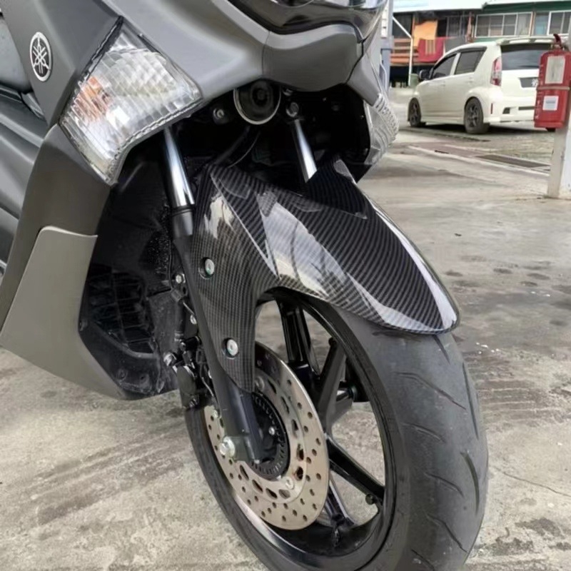 Modificirano vanjsko kućište za Yamaha NMAX155 – plastično kućište s uzorkom karbonskih vlakana