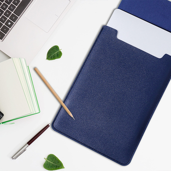 Чанта-лайнер за лаптоп MacBook – водоустойчива, ултралека и подходяща за съхранение; PVC външна част с облицовка от синтетична кожа; Geiger, бизнес елит стил, пролет 2025