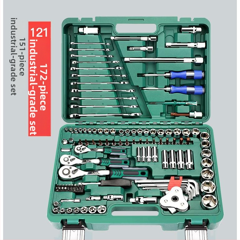 Set nástrojov pre opravu auta so zásuvkovým kľúčom a ráčňou v skrinke na náradie (pre mechanické opravy)