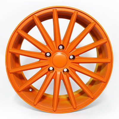 Automobilių ratų dažymo rinkinys su nuimamamu filmu, skirtas ratų spalvos keitimui, rankinis ir savarankiškas purškimas