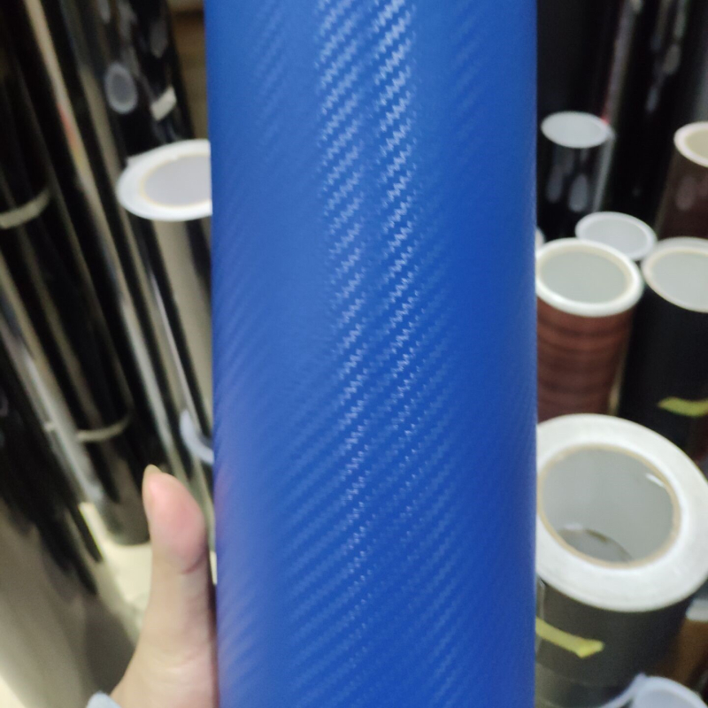 Chivike 3D vinyl film imitujúci karbón pre karosériu auta a motocyklu — samolepiaci, vzor karbónových vlákien, materiál: imitácia karbónového vlákna