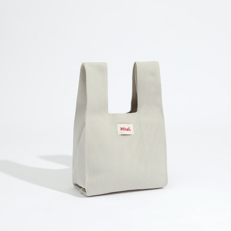 One Field urbana moda pletena torbica od poliestera, tkana crossbody torba, vertikalni kvadratni oblik, otvoreni džep — Zima 2023