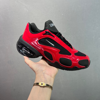 Futócipő légpárnás, vastag talppal a magasság növeléséhez, légáteresztő hálós felsőrész, fűzős záródás, uniszex