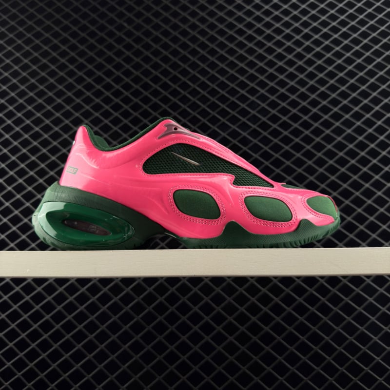 Futócipő légpárnás, vastag talppal a magasság növeléséhez, légáteresztő hálós felsőrész, fűzős záródás, uniszex