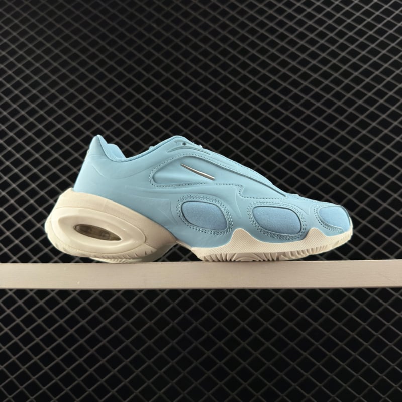 Futócipő légpárnás, vastag talppal a magasság növeléséhez, légáteresztő hálós felsőrész, fűzős záródás, uniszex